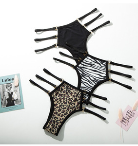 Tanga sexy de cintura baja sin costuras con estampado de leopardo para mujer, talla grande, con cinturón delgado y diseño hueco, ideal para fitness. - Product Image 6