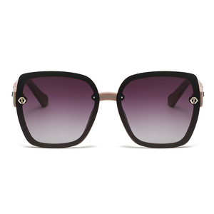 Charmadiar Gafas de sol para mujer, montura cuadrada negra, UV400, polarizadas, antideslumbrantes, gafas de moda para exteriores - Product Image 3