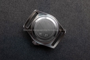 Montre pour homme avec boîtier en titane de 42 mm, affichage à aiguilles, bracelet en acier inoxydable, mouvement mécanique automatique par ETA - Product Image 6