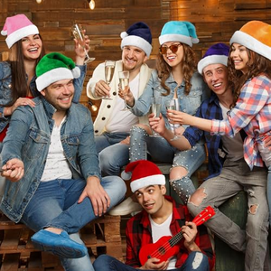 Gorros Navideños Divertidos de Felpa Corta Clásica en Varios Colores, Gorro de Santa Claus Engrosado y Alargado para Adultos - Product Image 4