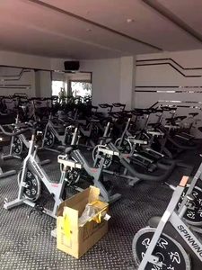 Commercial et Home Gym Vélo Formation Cardio Ultra Stationnaire <span class=keywords><strong>Spinning</strong></span> Bike Fitness Spin Cyclisme Machines pour Musculation - Product Image 5
