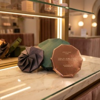 Boîte cadeau personnalisée écologique en forme de fleur, belle boîte en papier pliable, parfaite pour les chocolats, les noix, les bijoux de boutique