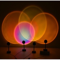Lampe de projection LED moderne arc-en-ciel coucher de soleil pour la décoration de chambre à coucher et d'hôtel Corps en aluminium ABS avec interrupteur d'alimentation pour le salon