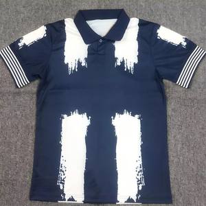 Camiseta de Fútbol Gris sin Estampado, Cuello Redondo, Corte Atlético, para Hombre, Diseño Personalizado para Equipos, Camiseta Deportiva de Alto Rendimiento - Product Image 2