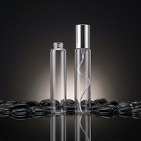 Flacons de parfum vides rechargeables en verre rond et fin de 30 ml avec pulvérisateur à col fileté et capuchon en aluminium de 15 mm – Vente en gros