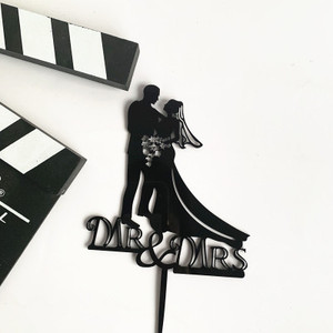 Décoration <span class=keywords><strong>de</strong></span> fête <span class=keywords><strong>de</strong></span> mariage en gros Couples <span class=keywords><strong>mariés</strong></span> Décoration <span class=keywords><strong>de</strong></span> gâteau Or noir M. Mme Acrylique Décoration <span class=keywords><strong>de</strong></span> gâteau - Product Image 5