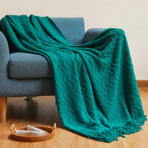 Vente en gros de <span class=keywords><strong>pull</strong></span>-over jacquard de luxe, <span class=keywords><strong>couverture</strong></span> de canapé en tricot doux, décoration textile pour la maison, gros avec glands, style uni - Product Image 5