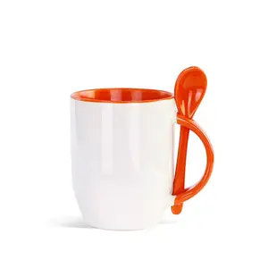 Sıcak satış karışık renkler süblimasyon boşlukları kahve seyahat tipi kupa iç kol renk çorba kaşıklı kupa