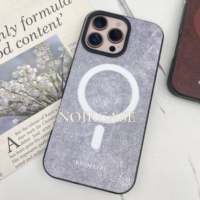 Vente en gros de coques de téléphone de haute qualité-Toucher confortable, couleur unie, chargement magnétique sans fil, protection de l'objectif, plusieurs modèles