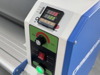 Plastifieuse rouleau à rouleau grand format machine à plastifier automatique à chaud et à froid les autocollants en papier pour cartes