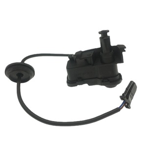 มอเตอร์ฝาถังน้ำมัน Shuangyi รุ่น 6RD810773B สำหรับรถยนต์ Volkswagen Polo ปี 2011-2019 - Product Image 4