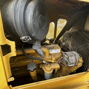 Bulldozer Caterpillar D5K d'occasion, hydraulique, 20 tonnes, provenant du Japon, à bas prix, homologué EPA/CE, en stock - Product Image 5