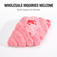 Jouet Squishy Croissant Rose à Remontée Lente, Design Glaçage et Saupoudrage de Sucre Rouge, Anti-Stress, Cadeau