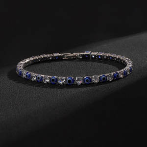 Pulseras de Moda con Baño de Platino y Piedra de Nacimiento Cristiana, Ajustables de Cobre, Lujo Ligero, con Mariposa de Zirconia Microincrustada de Colores - Product Image 6