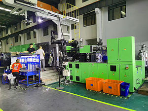 Machine de moulage par injection bicolore en plastique de bureau d'<span class=keywords><strong>occasion</strong></span> Engel <span class=keywords><strong>import</strong></span>é <span class=keywords><strong>europ</strong></span>éen 11000T/petites pièces structurelles - Product Image 2