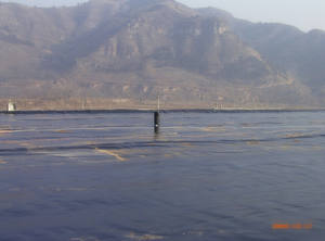 Géomembrane HDPE à double texture noire haute densité 45 mil, imperméable, pour étangs, <span class=keywords><strong>lacs</strong></span> d'eau salée, décharges, mines, fermes piscicoles, barrages - Product Image 4