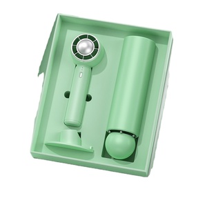 Set regalo di moda femminile di lusso unici gadget per uso aziendale di educazione automobilistica ricamati per il ringraziamento del capodanno cinese - Product Image 1