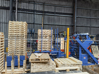 Machine de fabrication de palettes en bois entièrement automatique, machine de fabrication de palettes à haute efficacité, prix de la machine de fabrication de palettes