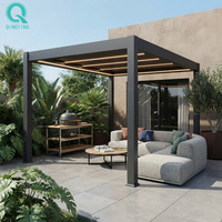QINGYING Pergola en aluminium personnalisée avec stores électriques imperméables pour l'extérieur