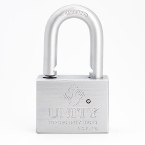 Candado de latón con doble pestillo, tres filas - Product Image 3