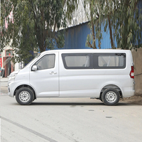 2023 Changan Ruixing M60 Minivan utilisé sièges en tissu manuels à 5 vitesses direction gauche gaz/essence carburant Mini passager Van Cargo camion