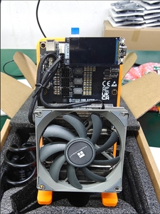 NerdMiner NerdQaxe ++ 4,8 T 76W BTC Asic Miner Bit Axe Supra Hex 702 4,2 T Home Miner 90W 4,2 T Bitaxe 702 - Product Image 6