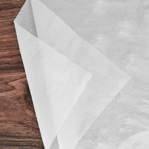 Servilletas de pulpa de madera virgen Papel suave sin blanquear de 2 capas Hojas cuadradas de colores plegables Servilletas impresas en estilos de paquete y bolsa - Product Image 4