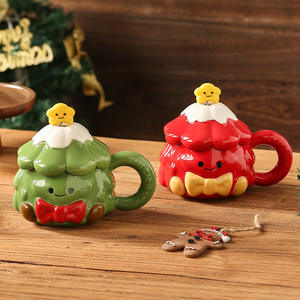 Tasse en céramique créative peinte à la main avec motif d'arbre de Noël, tasse à café mignonne et célèbre pour la maison, grande tasse à boire avec couvercle - Product Image 5