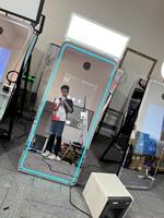 Photomaton miroir Selfie 70 pouces 43 pouces Mini haute luminosité avec imprimante Appareil photo intégré Silver Magic Mirror Photomaton