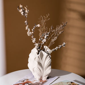 Vase à fleurs en céramique moderne de style campagnard français, design 2024, crème-noir, pour la décoration de la maison, vase de mariage - Product Image 2