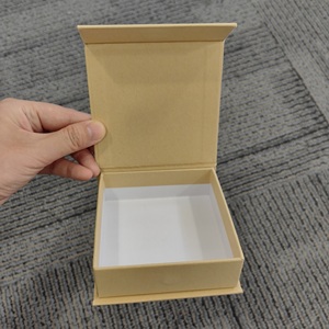 Factory Custom Luxury Handmade <b>Folders</b> <b>Cardboard</b> Paper Magnetic Closure Gift Box Packaging with Insert Matt Lamination Embossing - Product Image 4