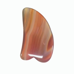 Planche Gua Sha artisanale en agate rouge naturelle, petite forme en V, pour le modelage du visage et le massage lymphatique. - Product Image 3