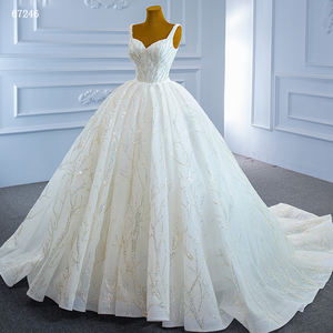 Vestido de Novia Moderno de Talla Grande con Encaje, Escote Corazón, Apliques de Cristal y Bordado, Modelo RSM67246 - Product Image 3