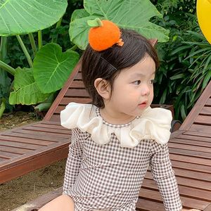 Cute Baby INS Plaid Traje de baño de una pieza para niñas con encaje Patrón de <span class=keywords><strong>mar</strong></span> territorial Diseño a rayas para niños - Product Image 2
