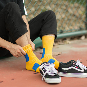 <span class=keywords><strong>Calcetines</strong></span> Deportivos Unisex Funcionales con Bloques de Color, <span class=keywords><strong>Calcetines</strong></span> Transpirables Acolchados para Baloncesto, Correr y Ropa Deportiva - Product Image 3