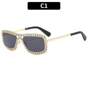 Metal studded Shiny Luxury Sunglasses Women's Fashion Party Dance Sunglasses Sunscreen Glasses - Product Image 4
