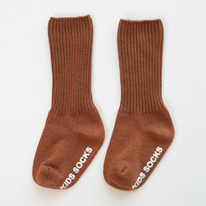 <span class=keywords><strong>Chaussettes</strong></span> pour bébé fille nouveau-né enfant <span class=keywords><strong>Chaussettes</strong></span> hautes solides pour enfant en bas âge <span class=keywords><strong>Chaussettes</strong></span> d'hiver <span class=keywords><strong>antidérapantes</strong></span> en coton pour bébé fille - Product Image 4
