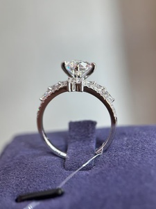 Bague de fiançailles et de mariage en platine PT950 avec diamant de laboratoire rond brillant blanc VVS2 de 1 carat, taille Eternity - Product Image 2