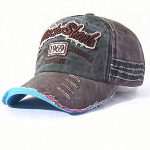 Casquette de baseball décontractée et personnalisable pour hommes et femmes, brodée, avec logo, pour activités de plein air et protection solaire - Product Image 1