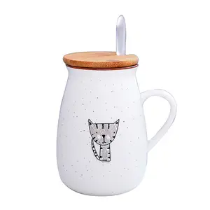 الكرتون لطيف القط الملونة كوب سيراميك أكواب القهوة الشاي الحليب السيراميك جديد الموضة الإبداعية لهدايا عيد الميلاد