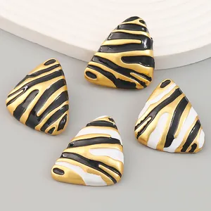 2023 New Arrival Fashion Jewelry Medieval Vintage Enamel Earrings Female Triangle Alloy Stripe Black Gold Drop Korean Earrings