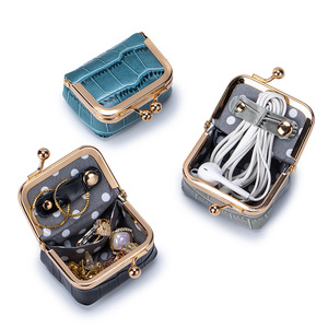 Étui à bijoux tendance pour mariage, sac à bijoux, porte-monnaie, mini sac portable en cuir véritable pour boucles d'oreilles, bagues et colliers - Product Image 1