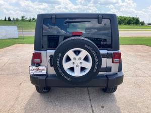 <span class=keywords><strong>Jeep</strong></span> Wrangler JK Unlimited <span class=keywords><strong>4x4</strong></span> Sport 4dr SUV 2020 Usado de <span class=keywords><strong>Segunda</strong></span> <span class=keywords><strong>Mano</strong></span>, Volante a la Izquierda, Asientos de Cuero, Automático - Product Image 2