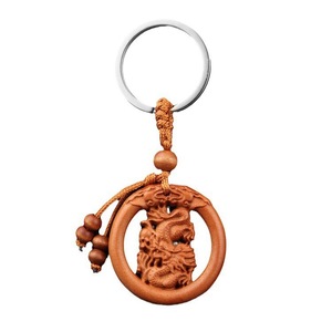 Llaveros de madera de durazno con los 12 animales del zodiaco, estilo chino, colgante portátil para perro, caballo, serpiente, cerdo, oveja, regalo auspicioso 2024 - Product Image 5