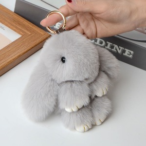 2026 Poupée Lapin 18 cm en Fausse Fourrure Douce et Mignonne, Pompon Moelleux, Pendentif Peluche, Porte-clés pour Voiture et Sac, Accessoire Lapin Pompon Moelleux - Product Image 3