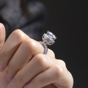 Anillo de diamantes redondos de oro blanco de 18 quilates Messi Jewelry MSR-1443 para mujer - Product Image 5