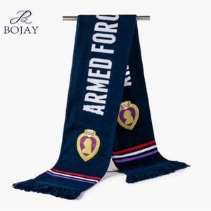 Sıcak satış Unisex özel akrilik futbol taraftar atkısı zafer örme kutlayan için işlemeli futbol takımı logosu sloganı - Product Image 2