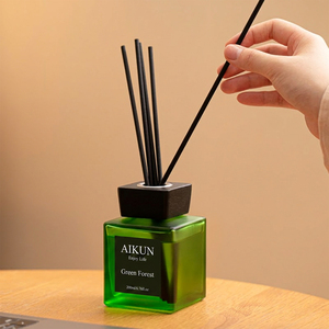 Aikun MOQ30pcs Green 200ml Square Glass Bottle Window Box Sticker Logo Custom Lasting Scent Aroma <b>Reed</b> <b>Diffuser</b> Set for Decor - Product Image 3