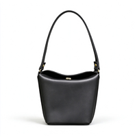 Porte-monnaie en cuir véritable Red Delta pour femme, mini sac à main en cuir de vachette pleine fleur, sac seau pour sororité, étui pour écouteurs, petit sac fourre-tout