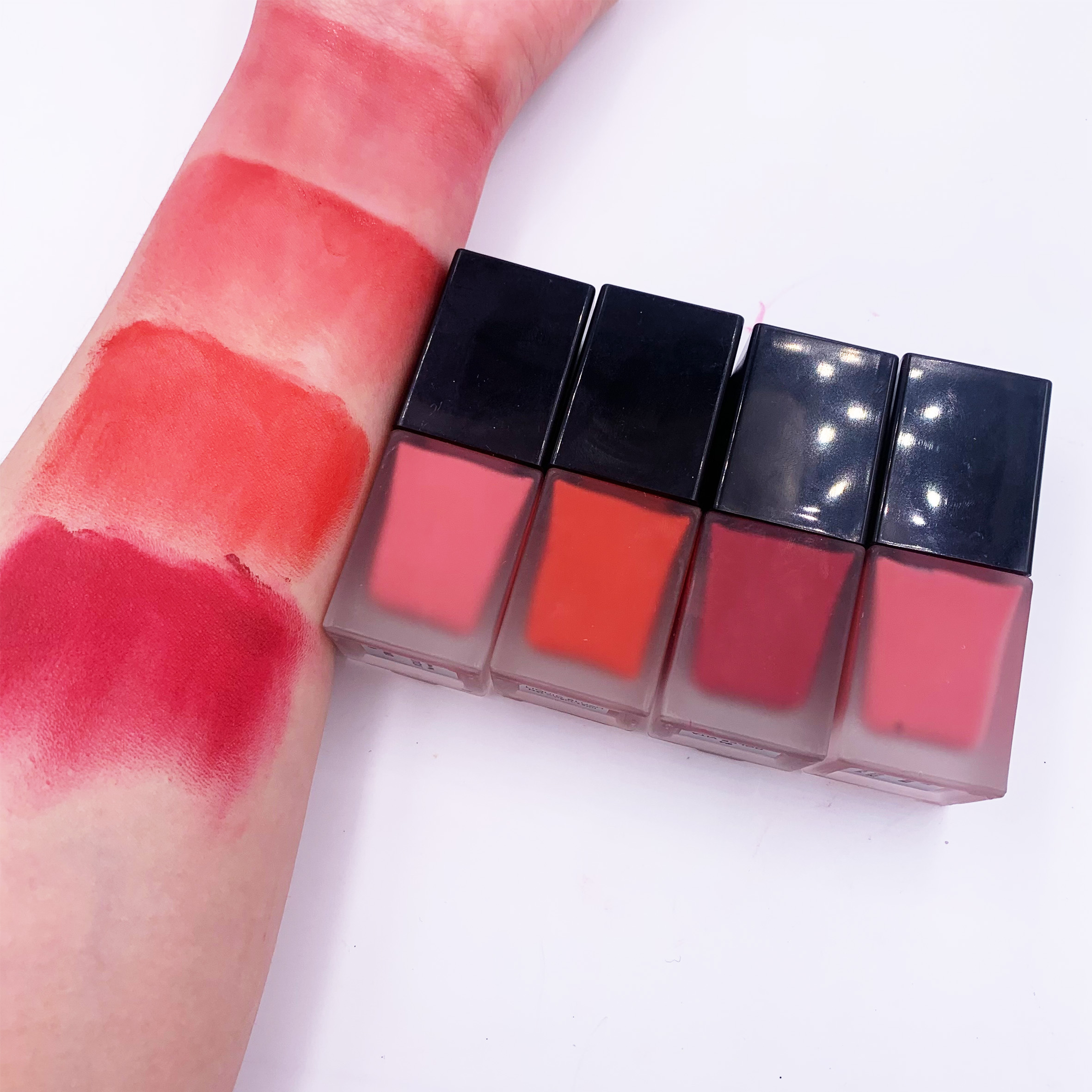 OEM крем для макияжа кисть для румян СТМ веган кисть для румян 4 вида цветов без логотипа Жидкость Кисть для румян